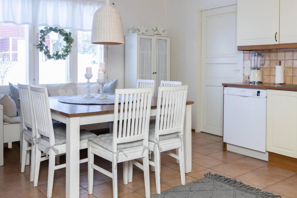 Arctic Circle Close To Santa's Village Holiday home Rovaniemi